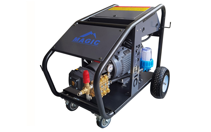 不同的高壓清洗機有著不同的作用和性能