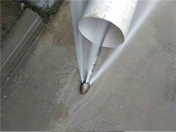 高壓清洗機在管道疏通清洗中的應(yīng)用